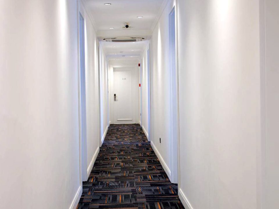 gallery-item